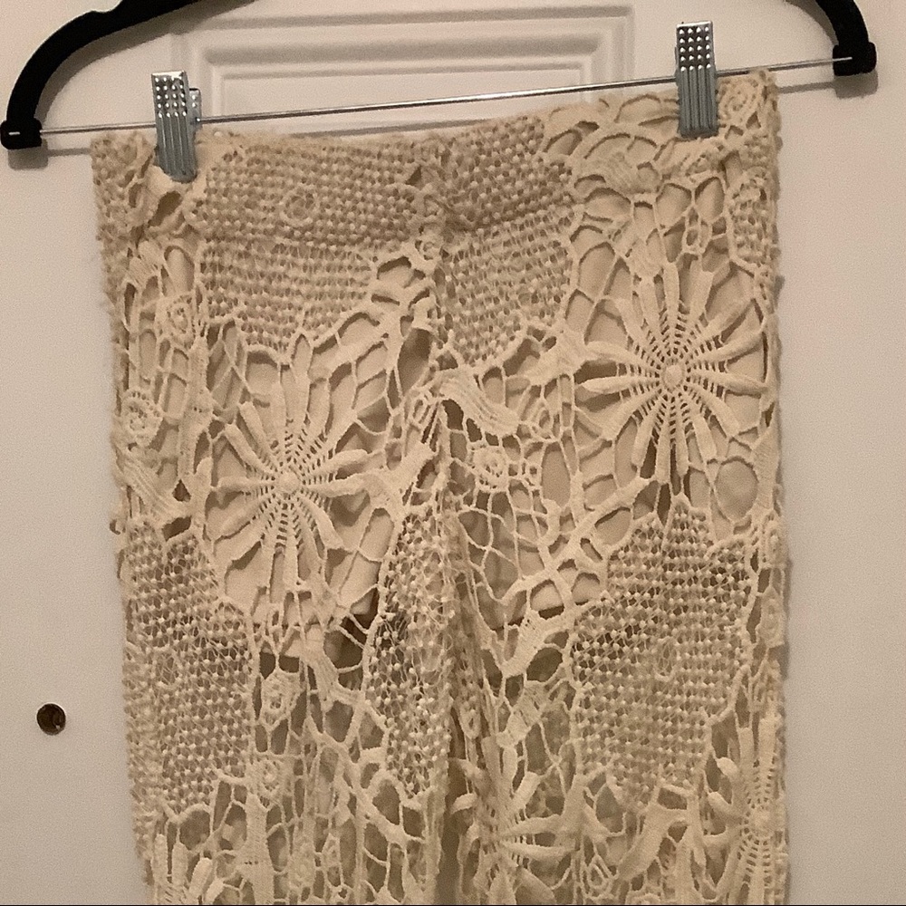 Surf Gypsy small off white crochet summer fun pants